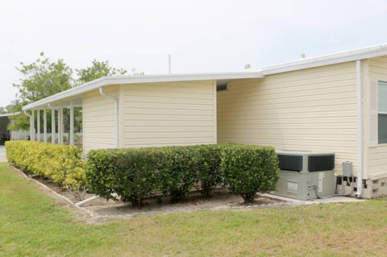 5549 Tewkesbury Pl, Sarasota, Florida 34241, 2 Bedrooms Bedrooms, ,2 BathroomsBathrooms,Mobile/manufactured,For Sale,Tewkesbury Pl,11498038