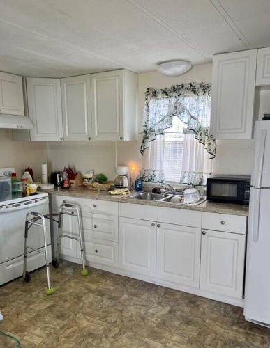 2735 Melon Lane, Sebring, Florida 33870, 2 Bedrooms Bedrooms, ,2 BathroomsBathrooms,Mobile/manufactured,For Sale,Melon Lane,11502729