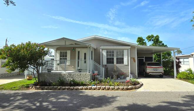 283 Lake Dr, Nokmis, Florida 34275, 3 Bedrooms Bedrooms, ,2 BathroomsBathrooms,Mobile/manufactured,For Sale,Lake Dr,11504355