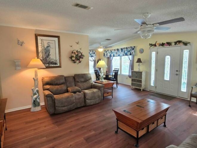 283 Lake Dr, Nokmis, Florida 34275, 3 Bedrooms Bedrooms, ,2 BathroomsBathrooms,Mobile/manufactured,For Sale,Lake Dr,11504355
