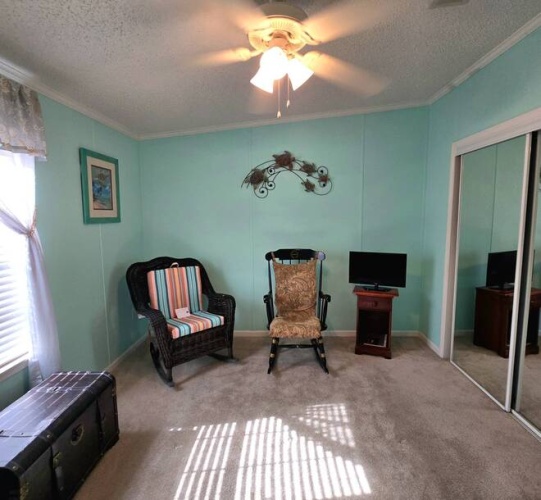 283 Lake Dr, Nokmis, Florida 34275, 3 Bedrooms Bedrooms, ,2 BathroomsBathrooms,Mobile/manufactured,For Sale,Lake Dr,11504355