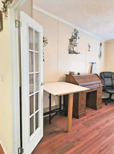 283 Lake Dr, Nokmis, Florida 34275, 3 Bedrooms Bedrooms, ,2 BathroomsBathrooms,Mobile/manufactured,For Sale,Lake Dr,11504355
