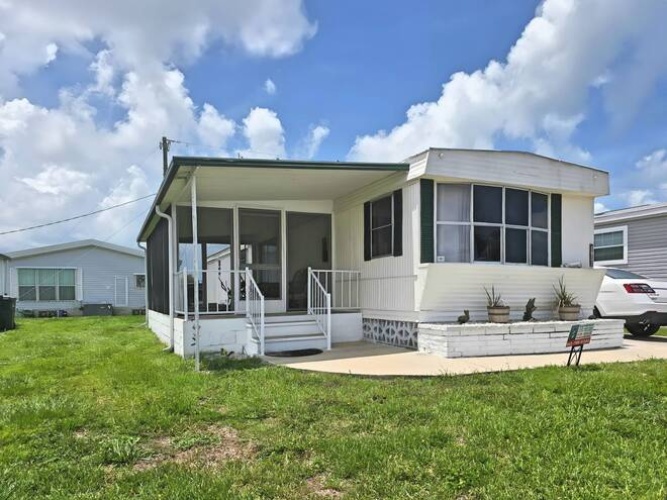 171 4th St West, Nokomis, Florida 34275, 2 Bedrooms Bedrooms, ,1 BathroomBathrooms,Mobile/manufactured,For Sale,4th St West,11514525