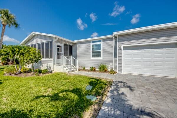 39 Falla Ct., Fort Myers, Florida 33908, 3 Bedrooms Bedrooms, 8 Rooms Rooms,2 BathroomsBathrooms,Mobile/manufactured,For Sale,Falla Ct.,11521779