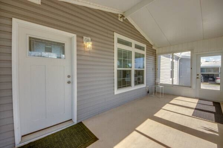 39 Falla Ct., Fort Myers, Florida 33908, 3 Bedrooms Bedrooms, 8 Rooms Rooms,2 BathroomsBathrooms,Mobile/manufactured,For Sale,Falla Ct.,11521779