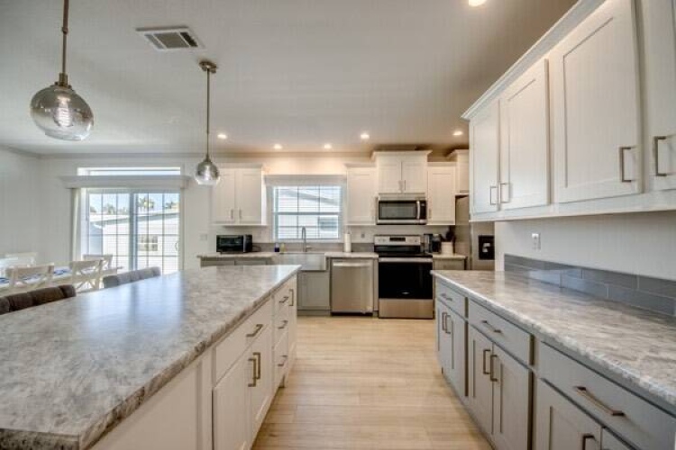 39 Falla Ct., Fort Myers, Florida 33908, 3 Bedrooms Bedrooms, 8 Rooms Rooms,2 BathroomsBathrooms,Mobile/manufactured,For Sale,Falla Ct.,11521779