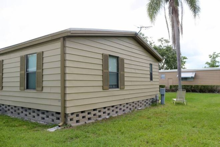 5919 Camelot Dr N, Sarasota, Florida 34233, 2 Bedrooms Bedrooms, ,2 BathroomsBathrooms,Mobile/manufactured,For Sale,Camelot Dr N,11530321