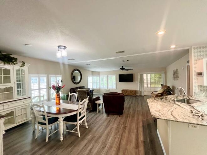 19435 Charleston Cr., North Fort Myers, Florida 33917, 3 Bedrooms Bedrooms, ,2 BathroomsBathrooms,Mobile/manufactured,For Sale,Charleston Cr.,11534749