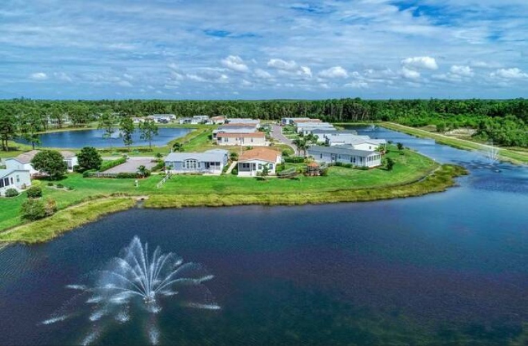 19435 Charleston Cr., North Fort Myers, Florida 33917, 3 Bedrooms Bedrooms, ,2 BathroomsBathrooms,Mobile/manufactured,For Sale,Charleston Cr.,11534749