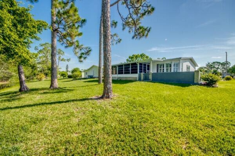 19435 Charleston Cr., North Fort Myers, Florida 33917, 3 Bedrooms Bedrooms, ,2 BathroomsBathrooms,Mobile/manufactured,For Sale,Charleston Cr.,11534749