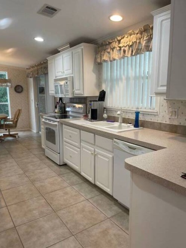 2692 NE HWY 70, Arcadia, Florida 34266, 2 Bedrooms Bedrooms, ,2 BathroomsBathrooms,Mobile/manufactured,For Sale,NE HWY 70,11536511