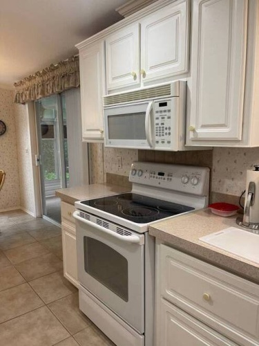 2692 NE HWY 70, Arcadia, Florida 34266, 2 Bedrooms Bedrooms, ,2 BathroomsBathrooms,Mobile/manufactured,For Sale,NE HWY 70,11536511