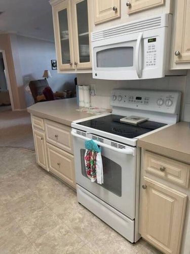 2692 NE HWY 70, Arcadia, Florida 34266, 2 Bedrooms Bedrooms, ,2 BathroomsBathrooms,Mobile/manufactured,For Sale,NE HWY 70,11536562