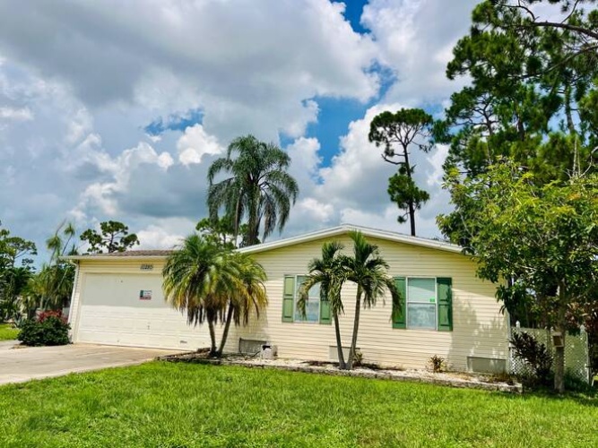 10280 Pine Lakes Blvd., North Fort Myers, Florida 33903, 2 Bedrooms Bedrooms, ,2 BathroomsBathrooms,Mobile/manufactured,For Sale,Pine Lakes Blvd.,11541199
