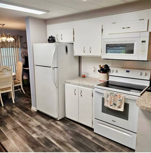 5 Hacha Ct., Fort Myers, Florida 33908, 2 Bedrooms Bedrooms, ,2 BathroomsBathrooms,Mobile/manufactured,For Sale,Hacha Ct.,11544009
