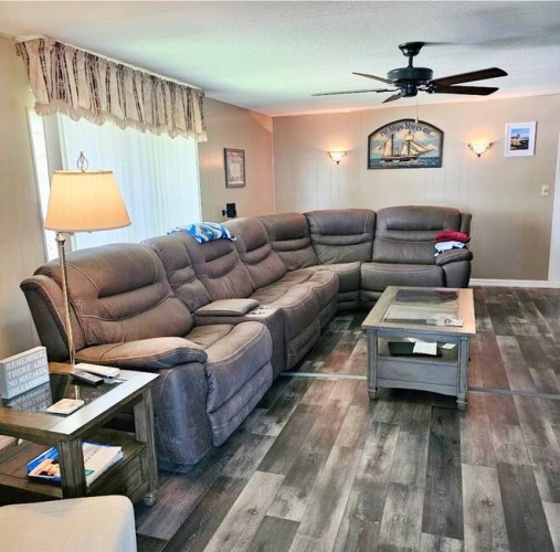 5 Hacha Ct., Fort Myers, Florida 33908, 2 Bedrooms Bedrooms, ,2 BathroomsBathrooms,Mobile/manufactured,For Sale,Hacha Ct.,11544009