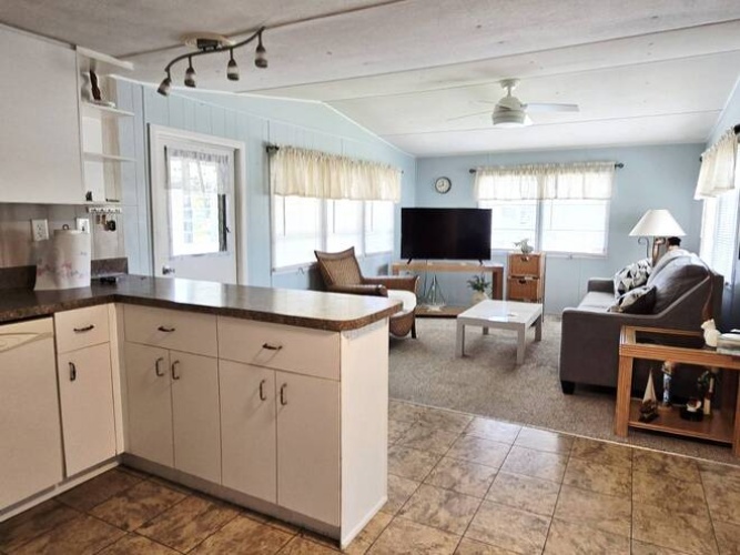 210 3rd St West, Nokomis, Florida 34275, 3 Bedrooms Bedrooms, ,2 BathroomsBathrooms,Mobile/manufactured,For Sale,3rd St West,11545245