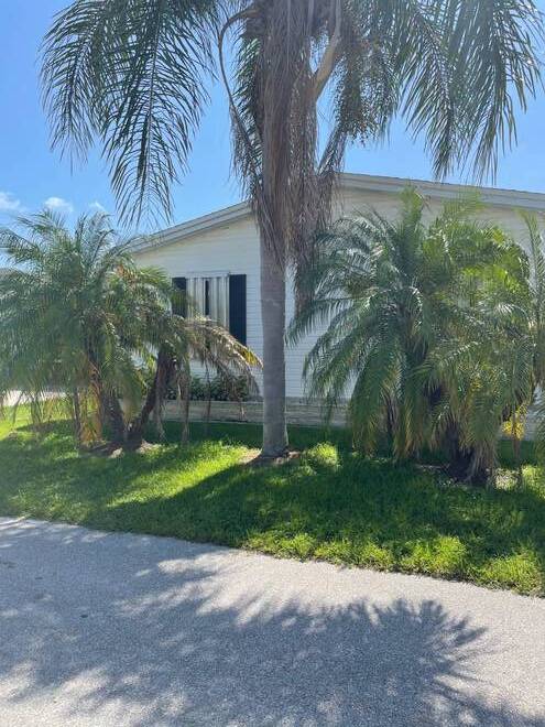 2692 NE HWY 70, Arcadia, Florida 34266, 2 Bedrooms Bedrooms, ,2 BathroomsBathrooms,Mobile/manufactured,For Sale,NE HWY 70,11546586