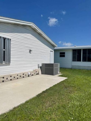 2692 NE HWY 70, Arcadia, Florida 34266, 2 Bedrooms Bedrooms, ,2 BathroomsBathrooms,Mobile/manufactured,For Sale,NE HWY 70,11546586