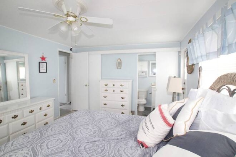2329 York Drive, Sarasota, Florida 34238, 2 Bedrooms Bedrooms, ,2 BathroomsBathrooms,Mobile/manufactured,For Sale,York Drive,11548677