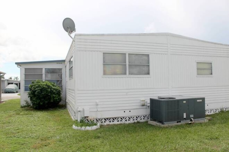 2329 York Drive, Sarasota, Florida 34238, 2 Bedrooms Bedrooms, ,2 BathroomsBathrooms,Mobile/manufactured,For Sale,York Drive,11548677