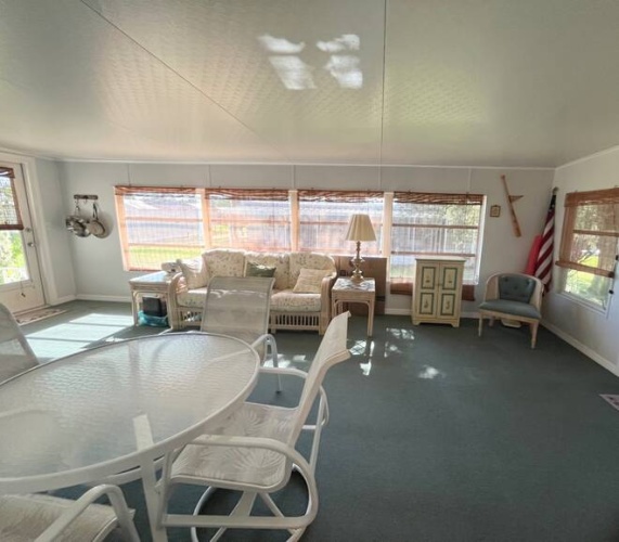 434 Page Ave, Frostproof, Florida 33843, 2 Bedrooms Bedrooms, ,2 BathroomsBathrooms,Mobile/manufactured,For Sale,Page Ave,11552920