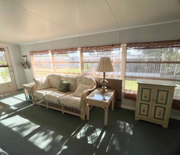 434 Page Ave, Frostproof, Florida 33843, 2 Bedrooms Bedrooms, ,2 BathroomsBathrooms,Mobile/manufactured,For Sale,Page Ave,11552920