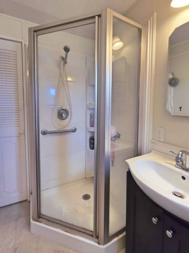 196 Spanish Lakes Dr, Nokomis, Florida 34275, 2 Bedrooms Bedrooms, ,2 BathroomsBathrooms,Mobile/manufactured,For Sale,Spanish Lakes Dr,11556422