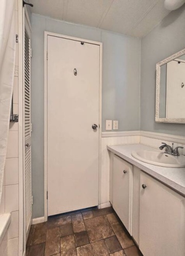 196 Spanish Lakes Dr, Nokomis, Florida 34275, 2 Bedrooms Bedrooms, ,2 BathroomsBathrooms,Mobile/manufactured,For Sale,Spanish Lakes Dr,11556422