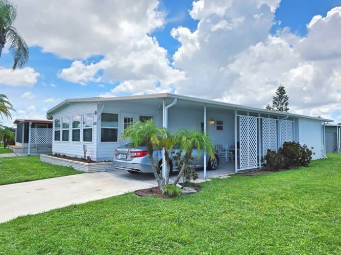 196 Spanish Lakes Dr, Nokomis, Florida 34275, 2 Bedrooms Bedrooms, ,2 BathroomsBathrooms,Mobile/manufactured,For Sale,Spanish Lakes Dr,11556422