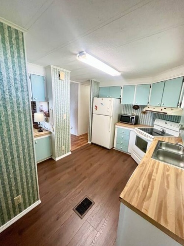 3 Quanery Ct., Fort Myers, Florida 33908, 2 Bedrooms Bedrooms, ,2 BathroomsBathrooms,Mobile/manufactured,For Sale,Quanery Ct.,11558401