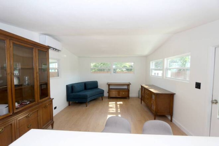 2320 BeeRidge Rd, Sarasota, Florida 34239, 2 Bedrooms Bedrooms, ,1 BathroomBathrooms,Mobile/manufactured,For Sale,BeeRidge Rd,11559165
