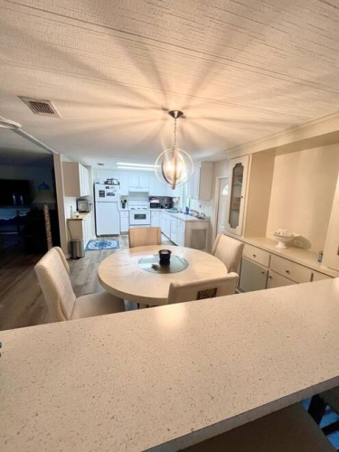 10021 Mission Hills Ct., North Fort Myers, Florida 33903, 2 Bedrooms Bedrooms, ,2 BathroomsBathrooms,Mobile/manufactured,For Sale,Mission Hills Ct.,11559858