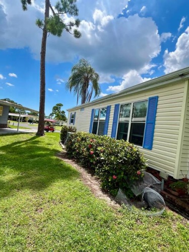 19416 Bermuda Ct, North Fort Myers, Florida 33903, 2 Bedrooms Bedrooms, ,2 BathroomsBathrooms,Mobile/manufactured,For Sale,Bermuda Ct,11560036