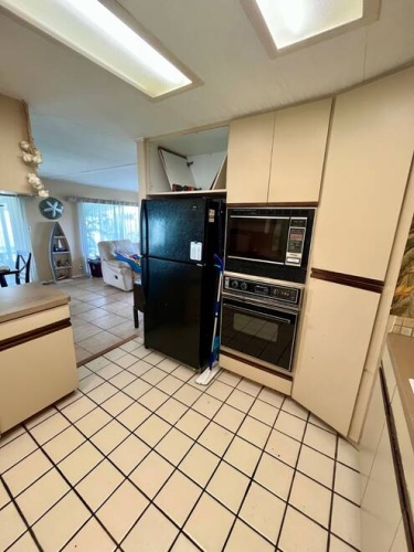 19416 Bermuda Ct, North Fort Myers, Florida 33903, 2 Bedrooms Bedrooms, ,2 BathroomsBathrooms,Mobile/manufactured,For Sale,Bermuda Ct,11560036