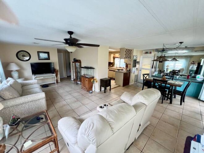 19416 Bermuda Ct, North Fort Myers, Florida 33903, 2 Bedrooms Bedrooms, ,2 BathroomsBathrooms,Mobile/manufactured,For Sale,Bermuda Ct,11560036
