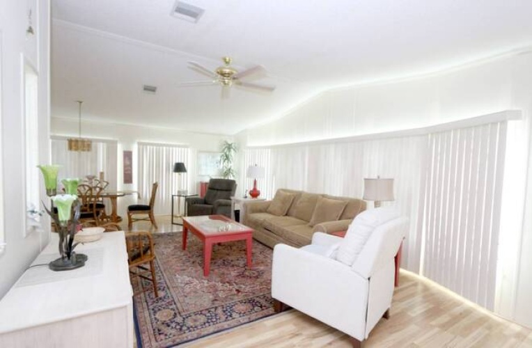 5523 Tewkesbury Pl, Sarasota, Florida 34241, 2 Bedrooms Bedrooms, ,2 BathroomsBathrooms,Mobile/manufactured,For Sale,Tewkesbury Pl,11541116