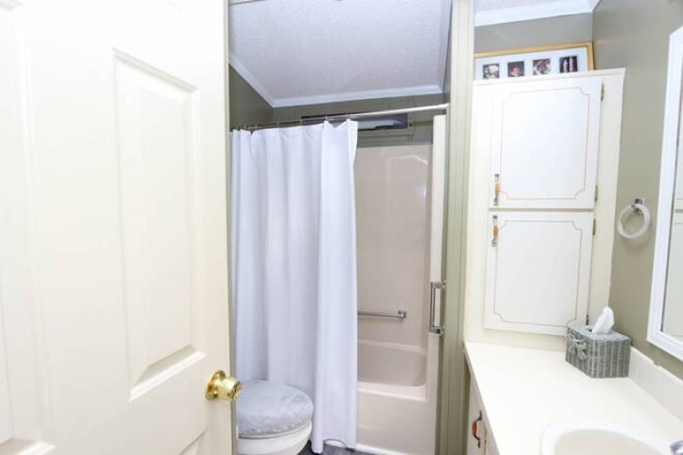5523 Tewkesbury Pl, Sarasota, Florida 34241, 2 Bedrooms Bedrooms, ,2 BathroomsBathrooms,Mobile/manufactured,For Sale,Tewkesbury Pl,11541116