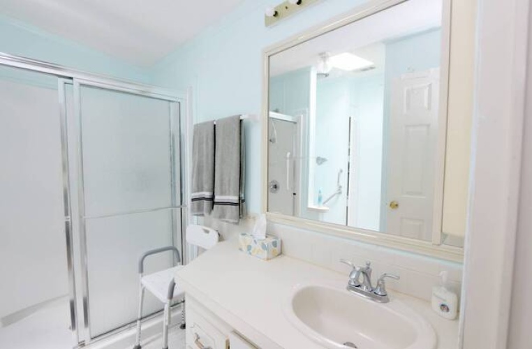 5523 Tewkesbury Pl, Sarasota, Florida 34241, 2 Bedrooms Bedrooms, ,2 BathroomsBathrooms,Mobile/manufactured,For Sale,Tewkesbury Pl,11541116