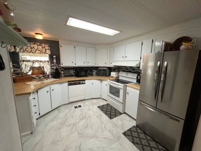 3038 Bolin Lane, Sebring, Florida 33870, 2 Bedrooms Bedrooms, ,2 BathroomsBathrooms,Mobile/manufactured,For Sale,Bolin Lane,11570518