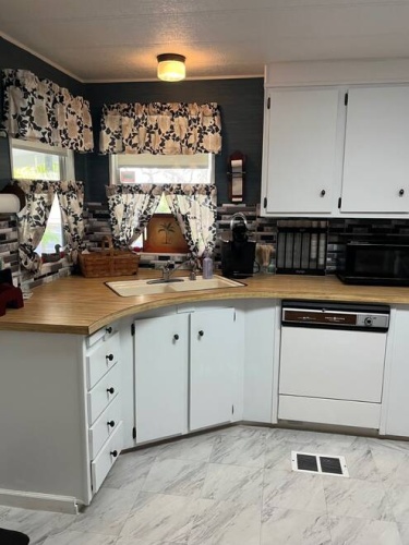 3038 Bolin Lane, Sebring, Florida 33870, 2 Bedrooms Bedrooms, ,2 BathroomsBathrooms,Mobile/manufactured,For Sale,Bolin Lane,11570518