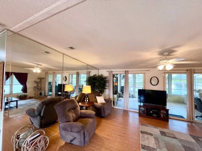 19471 Rolling Hills Ct., North Fort Myers, Florida 33903, 2 Bedrooms Bedrooms, ,2 BathroomsBathrooms,Mobile/manufactured,For Sale,Rolling Hills Ct.,11575724