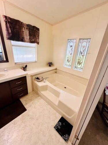 19471 Rolling Hills Ct., North Fort Myers, Florida 33903, 2 Bedrooms Bedrooms, ,2 BathroomsBathrooms,Mobile/manufactured,For Sale,Rolling Hills Ct.,11575724