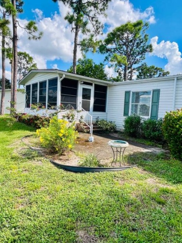 19471 Rolling Hills Ct., North Fort Myers, Florida 33903, 2 Bedrooms Bedrooms, ,2 BathroomsBathrooms,Mobile/manufactured,For Sale,Rolling Hills Ct.,11575724