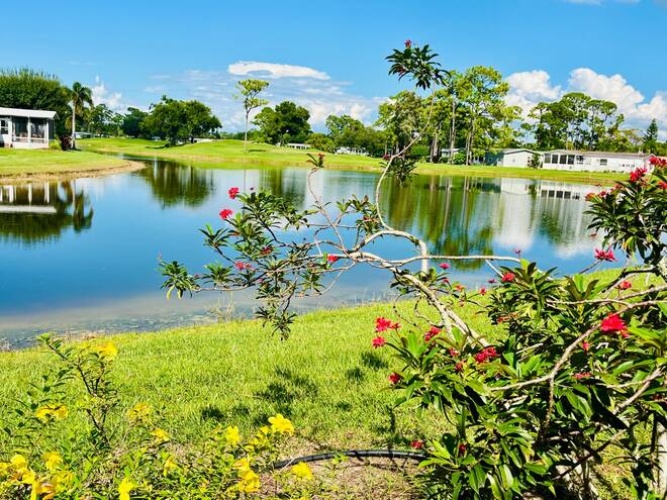 19471 Rolling Hills Ct., North Fort Myers, Florida 33903, 2 Bedrooms Bedrooms, ,2 BathroomsBathrooms,Mobile/manufactured,For Sale,Rolling Hills Ct.,11575724