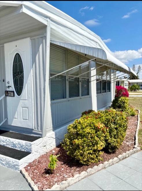 8 Dron, Fort Myers, Florida 33908, 2 Bedrooms Bedrooms, ,2 BathroomsBathrooms,Mobile/manufactured,For Sale,Dron,11578116