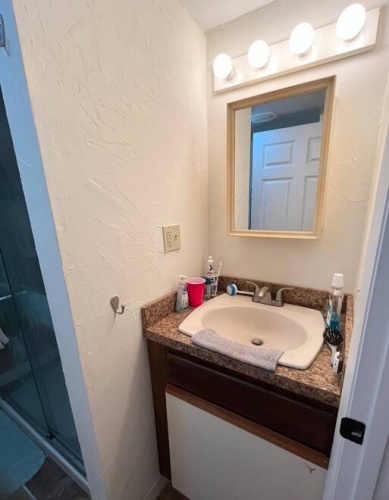 297 1/2 S Lake Ave, Frostproof, Florida 33843, 1 Bedroom Bedrooms, ,1 BathroomBathrooms,Mobile/manufactured,For Sale,S Lake Ave,11582928