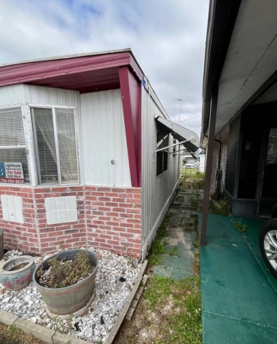 297 1/2 S Lake Ave, Frostproof, Florida 33843, 1 Bedroom Bedrooms, ,1 BathroomBathrooms,Mobile/manufactured,For Sale,S Lake Ave,11582928