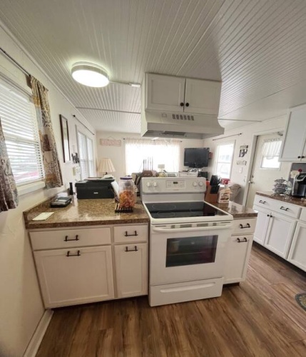 297 1/2 S Lake Ave, Frostproof, Florida 33843, 1 Bedroom Bedrooms, ,1 BathroomBathrooms,Mobile/manufactured,For Sale,S Lake Ave,11582928