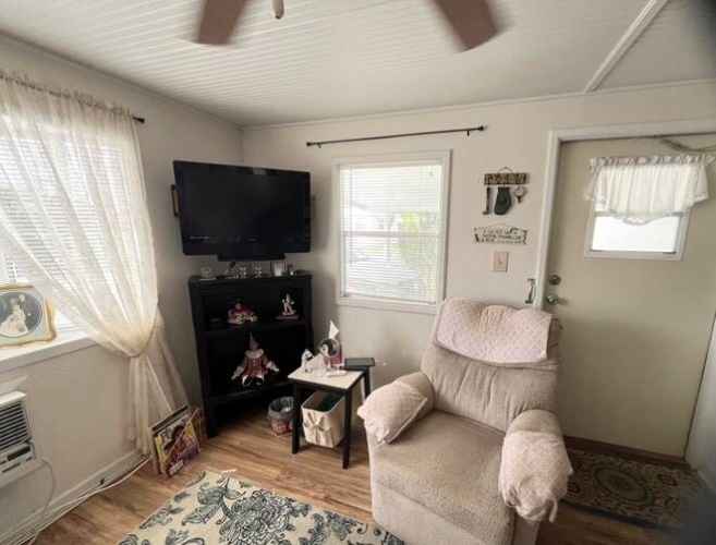 297 1/2 S Lake Ave, Frostproof, Florida 33843, 1 Bedroom Bedrooms, ,1 BathroomBathrooms,Mobile/manufactured,For Sale,S Lake Ave,11582928